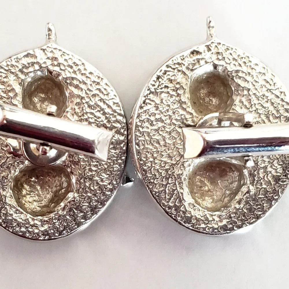 Vintage SWANK Hindu Deity Goddess Asian Cuff Links Large Oval Silver Tone